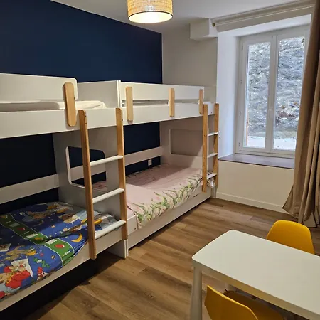 4, 5 Et 10 Personnes Renoves En Centre-ville Appartement *