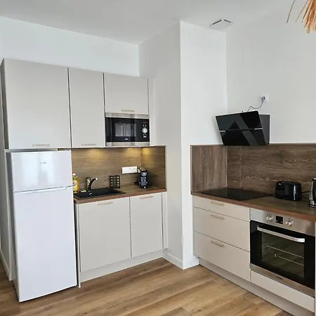 4, 5 Et 10 Personnes Renoves En Centre-ville Appartement *
