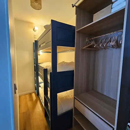 4, 5 Et 10 Personnes Renoves En Centre-ville Apartment